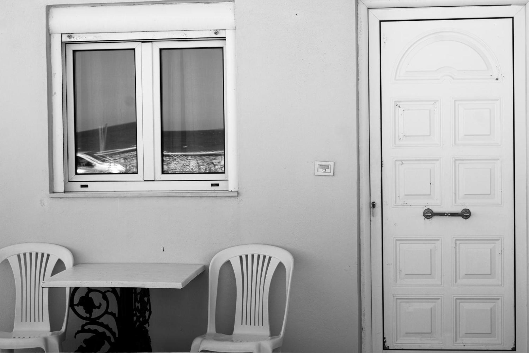 Pink Sand Sea Apartment Adelianos Kampos Luaran gambar